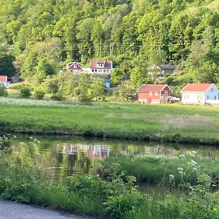 Nydelige Gitlevag Lägenhet Lyngdal